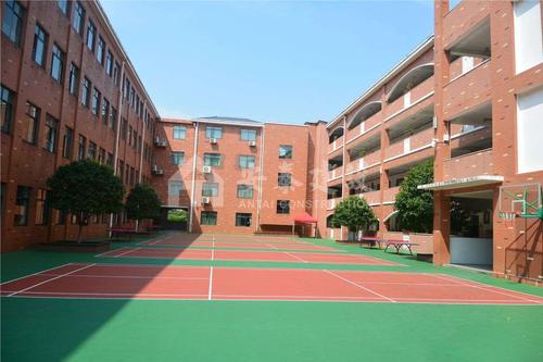 仰天湖中建学校